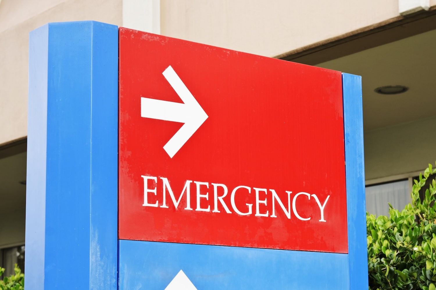hospital emergency entrance hospital emergency entrance